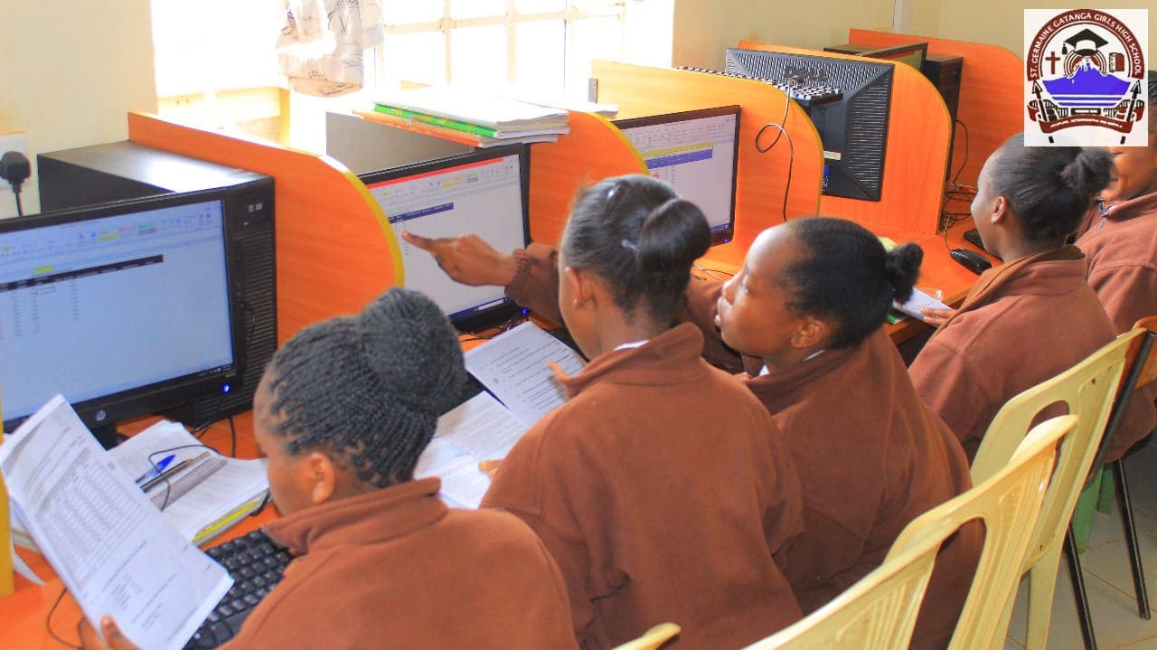 Students reading notes